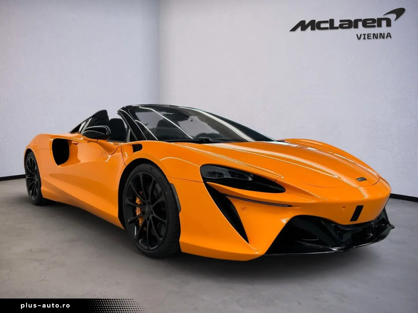 MCLAREN Artura Spider - McLaren Orange