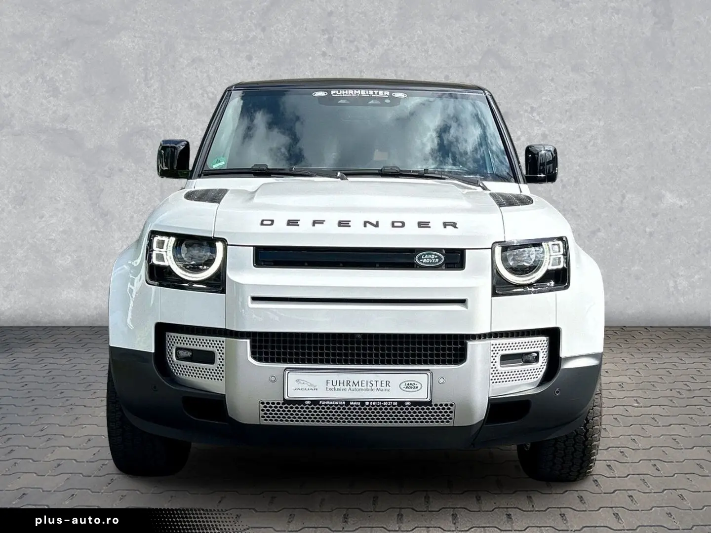 LAND ROVER Defender 90 D250 SE AHK Pano Offroad Paket