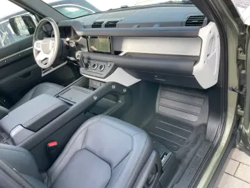 LAND ROVER Defender 3.0  SE 90 Luft Faltdach AHK Sitzbelüft