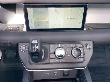 LAND ROVER Defender 3.0  SE 90 Luft Faltdach AHK Sitzbelüft