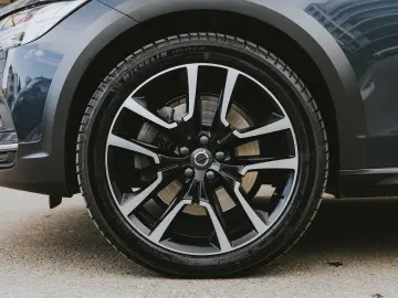 Volvo V90 Cross Country B6 310 CP