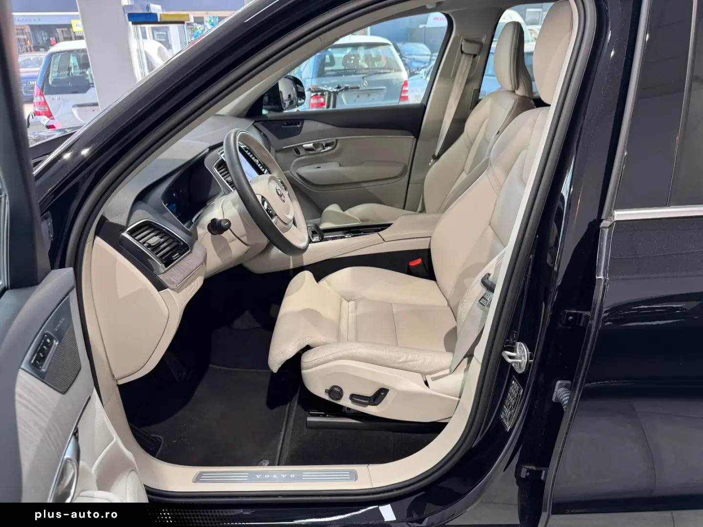 Volvo XC 90 XC90 Core Recharge Plug-In Hybrid AWD