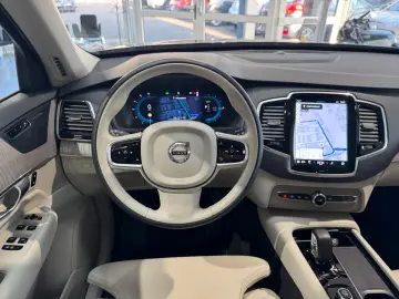 Volvo XC 90 XC90 Core Recharge Plug-In Hybrid AWD