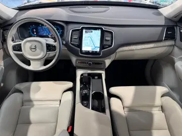 Volvo XC 90 XC90 Core Recharge Plug-In Hybrid AWD