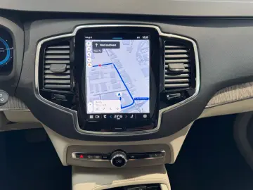 Volvo XC 90 XC90 Core Recharge Plug-In Hybrid AWD