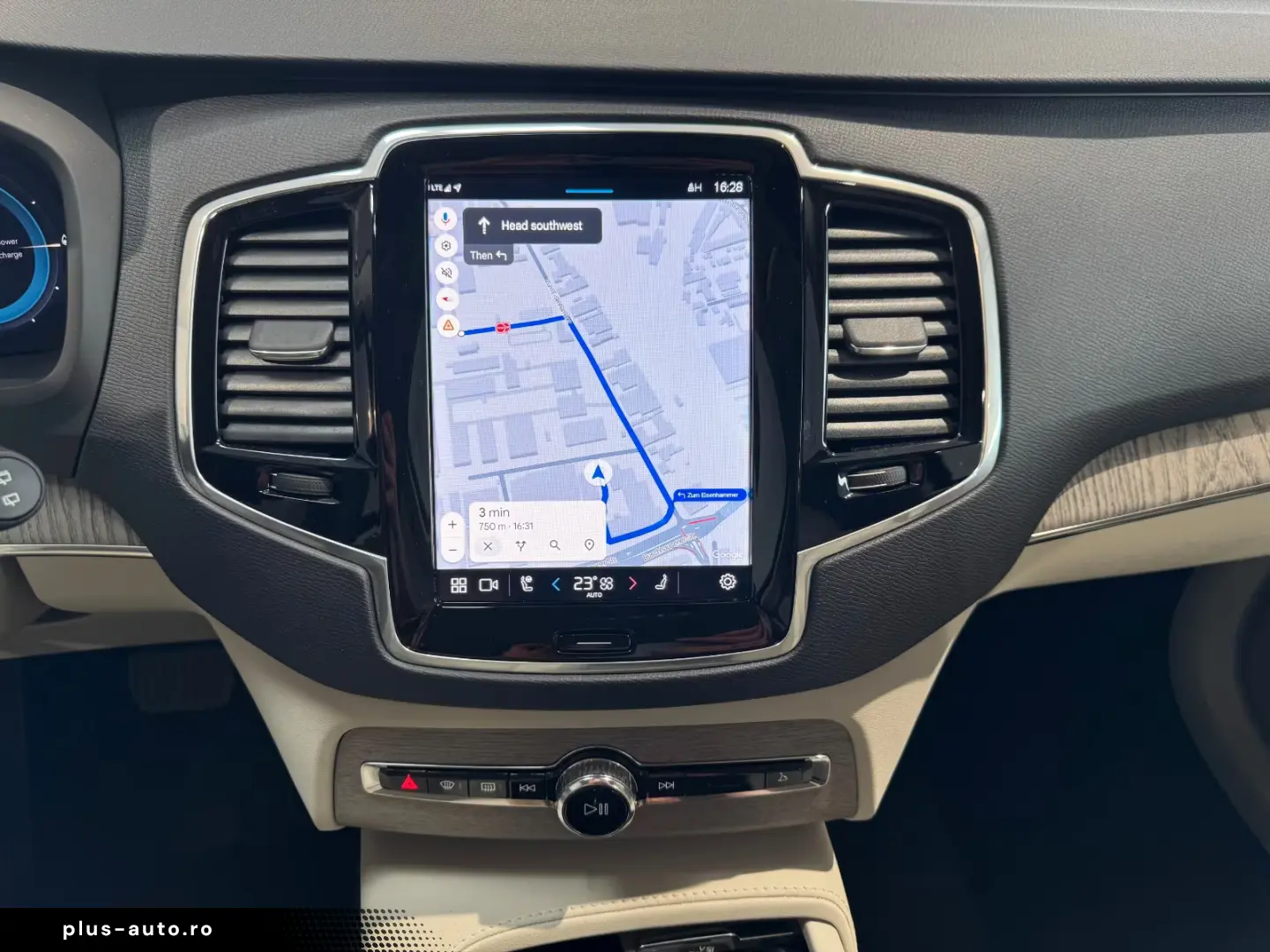 Volvo XC 90 XC90 Core Recharge Plug-In Hybrid AWD