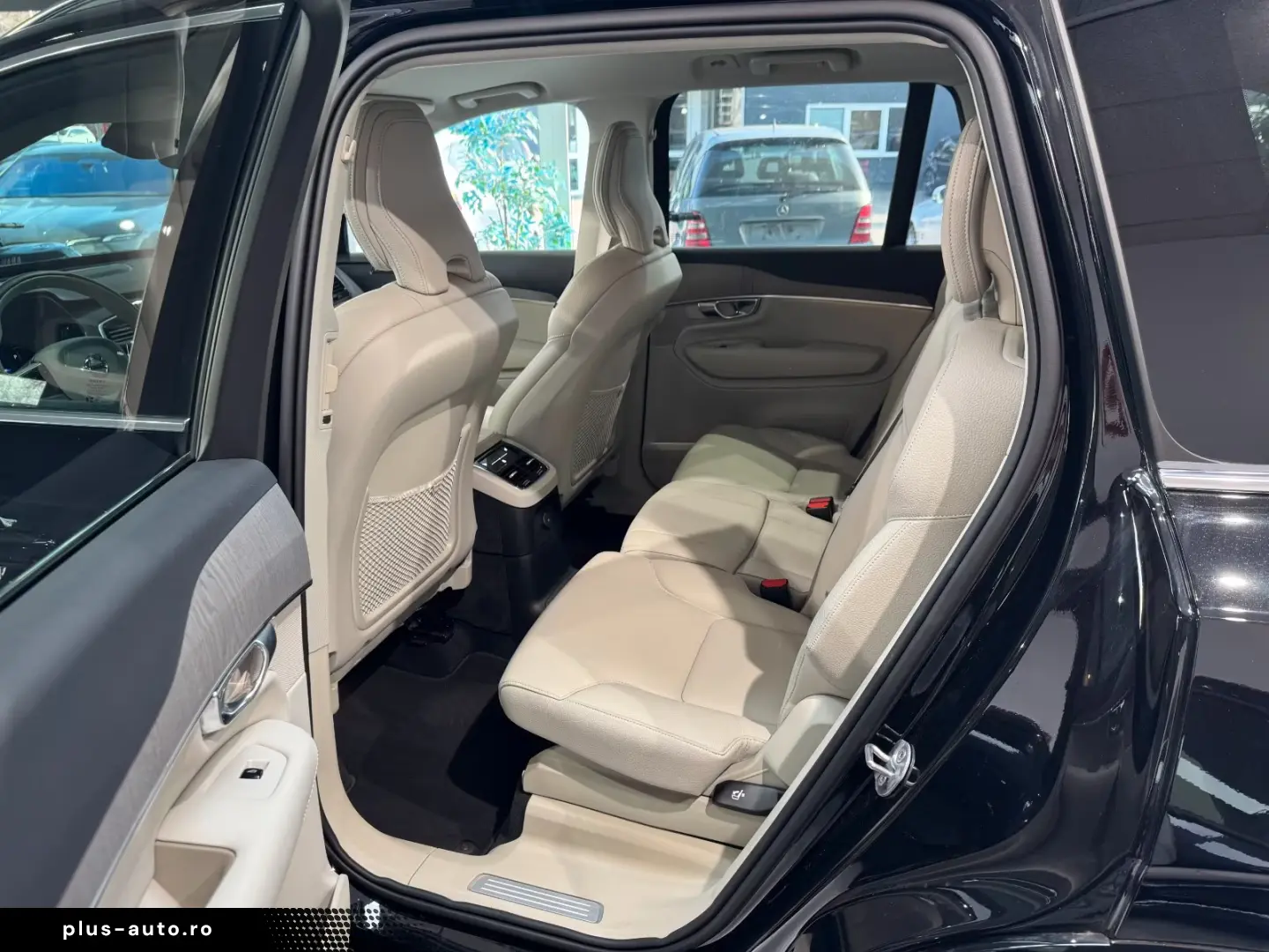 Volvo XC 90 XC90 Core Recharge Plug-In Hybrid AWD