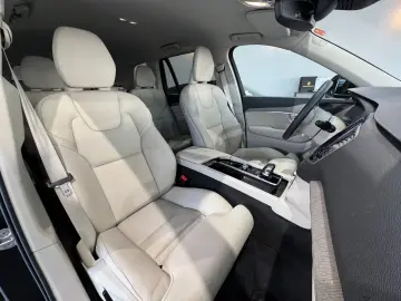 Volvo XC 90 XC90 Core Recharge Plug-In Hybrid AWD