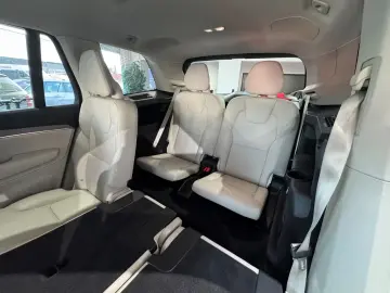 Volvo XC 90 XC90 Core Recharge Plug-In Hybrid AWD