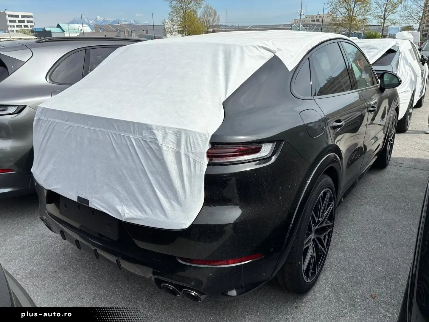 Porsche Cayenne Coupe Black Edition 22  2026