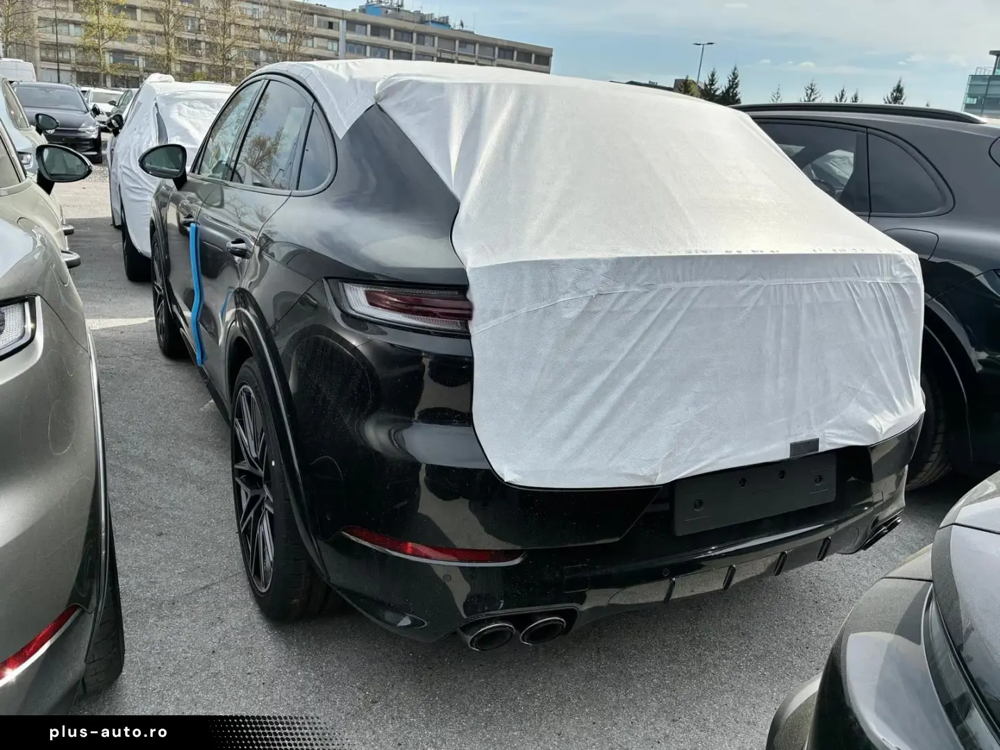 Porsche Cayenne Coupe Black Edition 22  2026