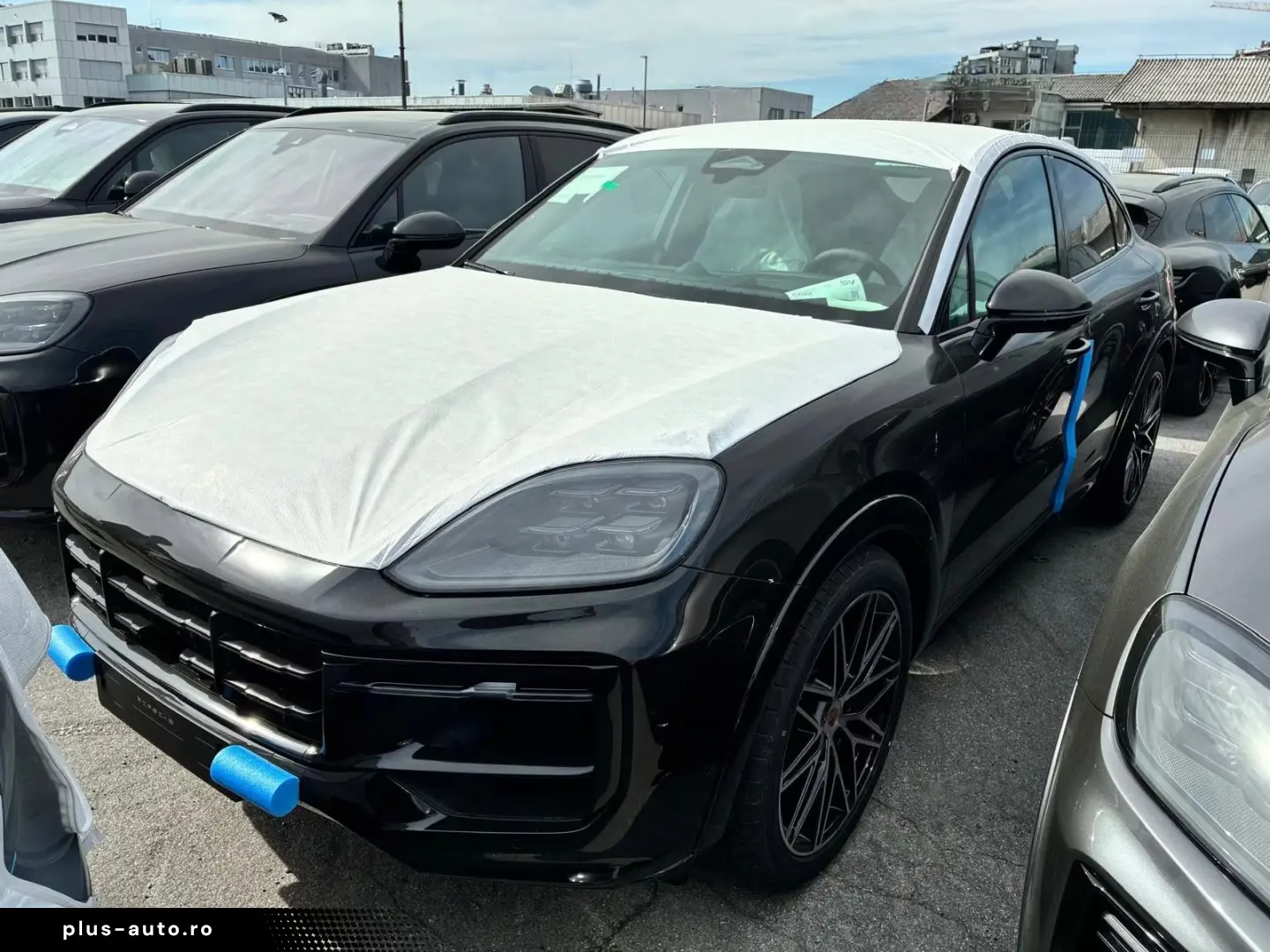 Porsche Cayenne Coupe Black Edition 22  2026