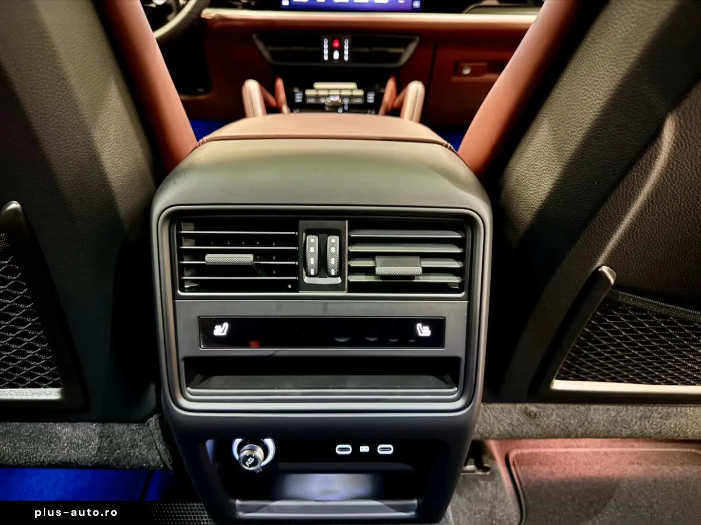 Porsche Cayenne E-Hybrid Black Edition Carbon Turbo