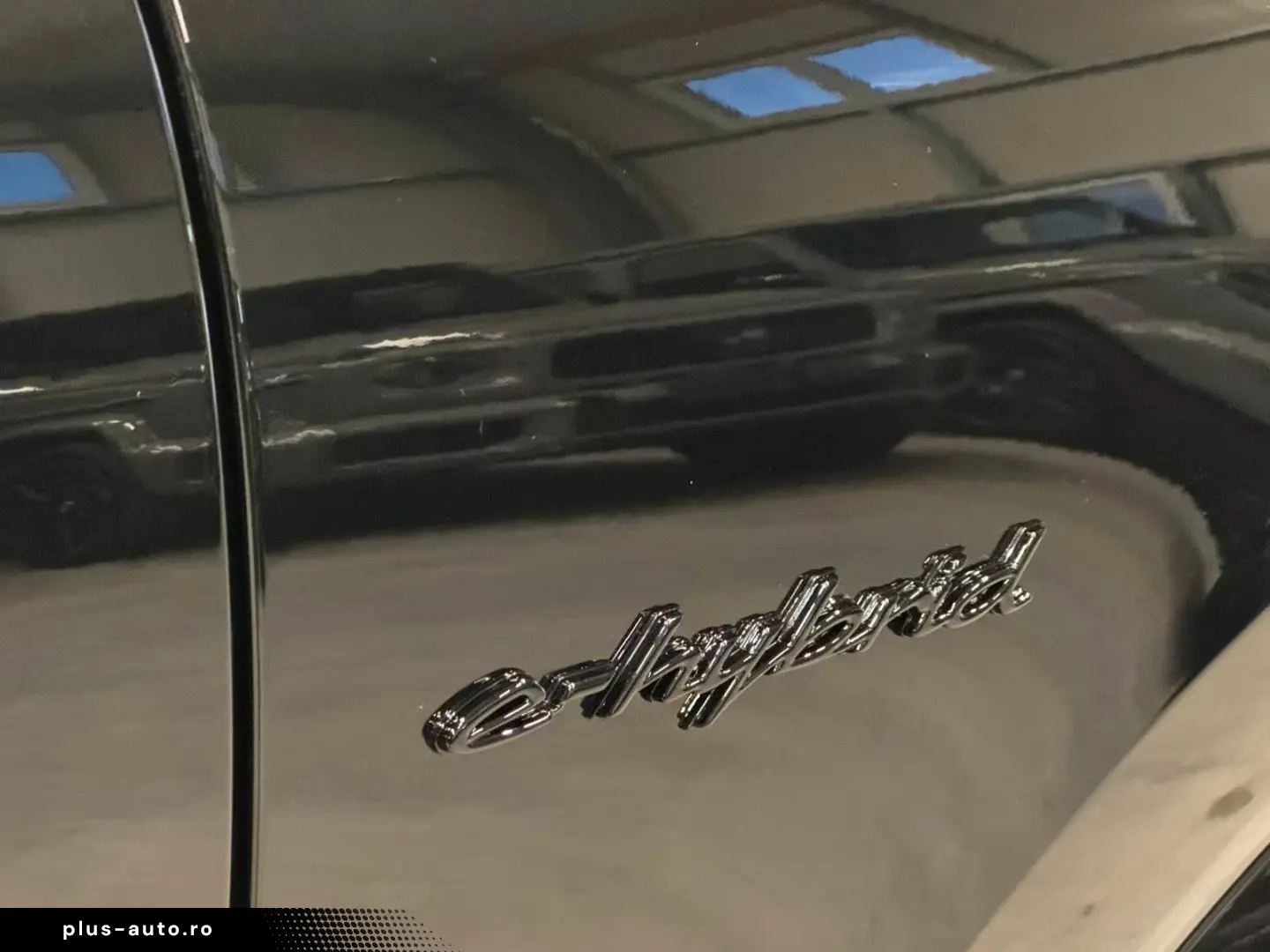 Porsche Cayenne E-Hybrid Black Edition Carbon Turbo