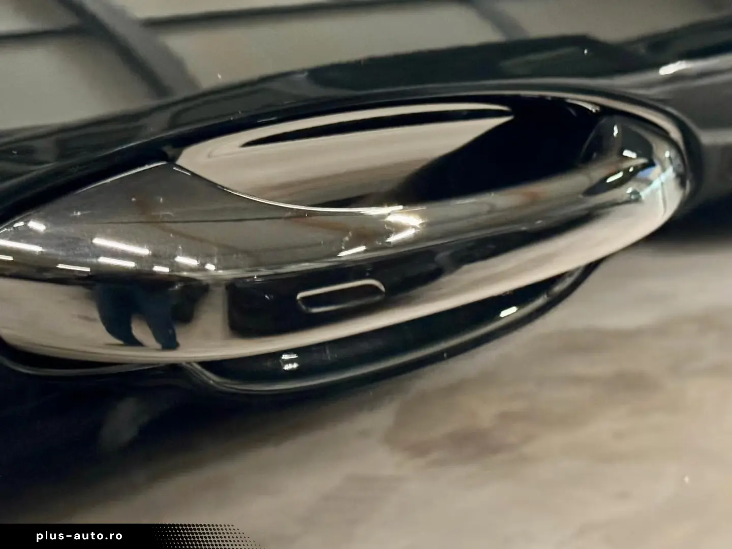 Porsche Cayenne E-Hybrid Black Edition Carbon Turbo