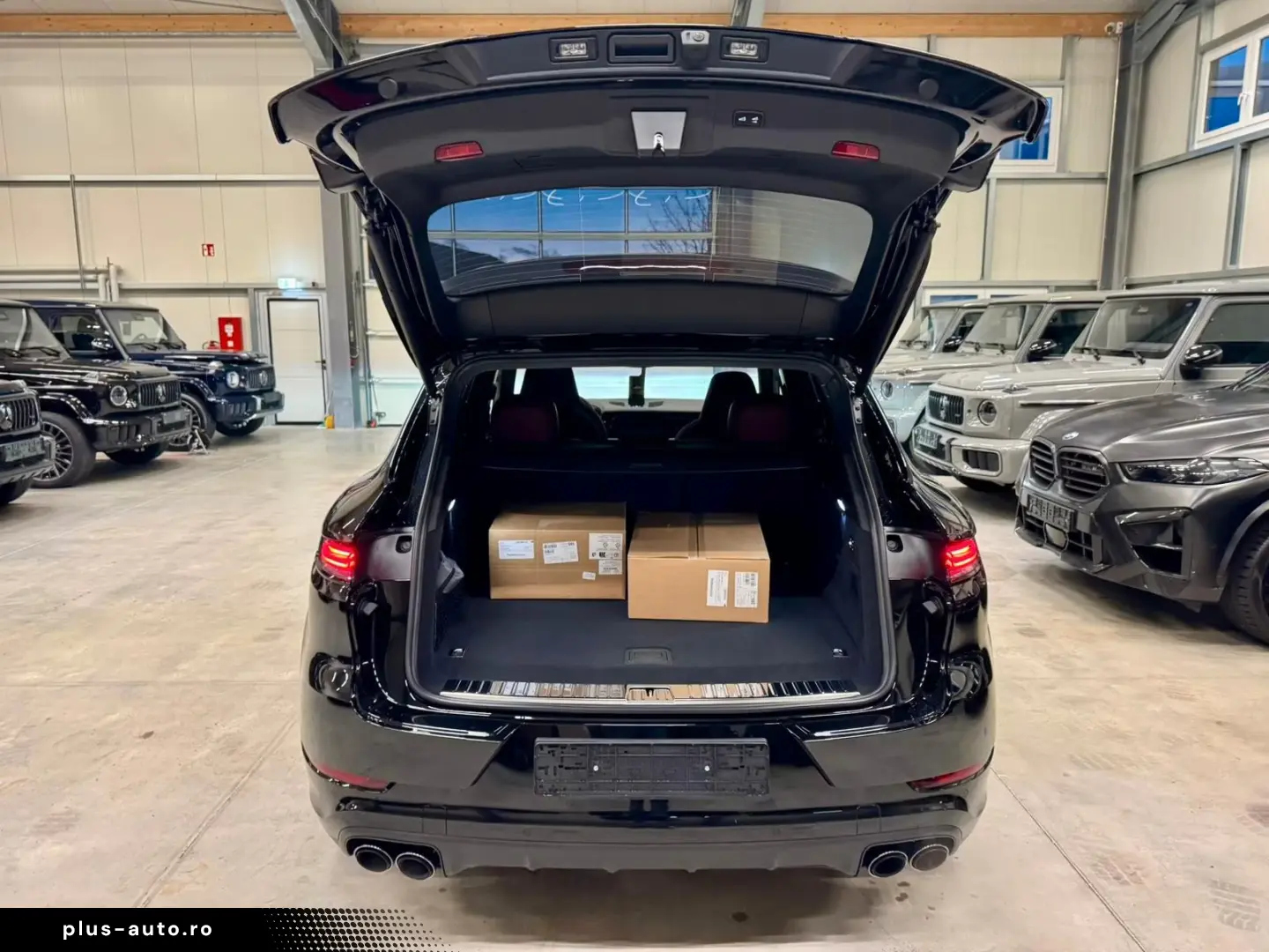 Porsche Cayenne E-Hybrid Black Edition Carbon Turbo