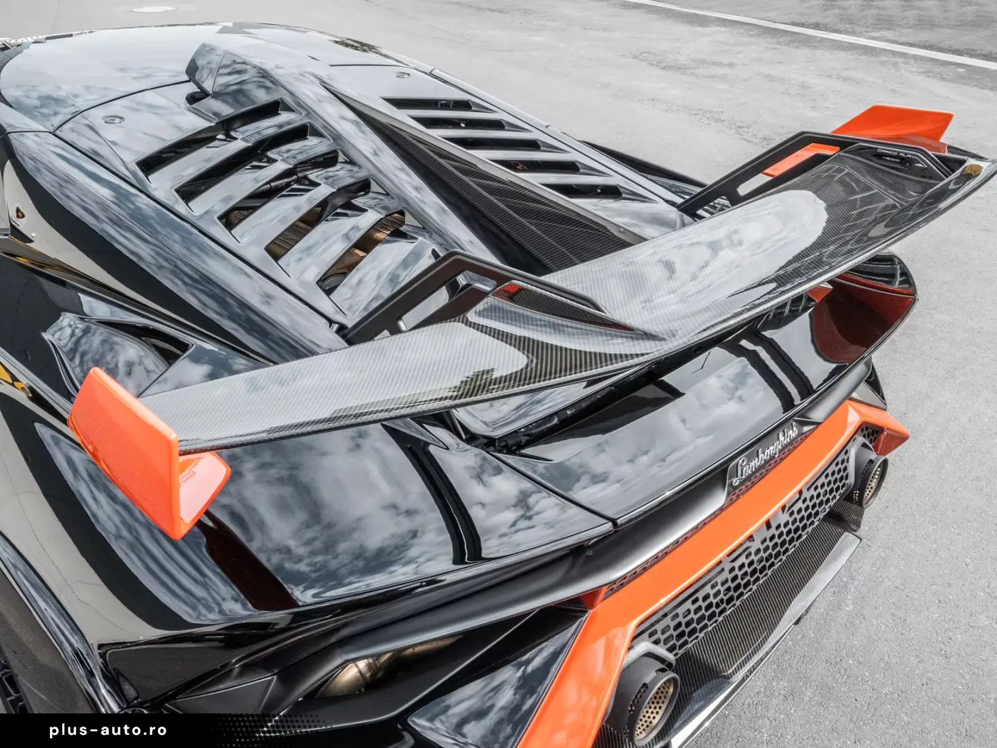 Lamborghini Huracan STO Nero Noctis