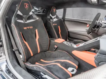 Lamborghini Huracan STO Nero Noctis