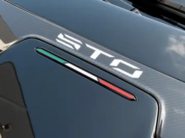 Lamborghini Huracan STO Nero Noctis