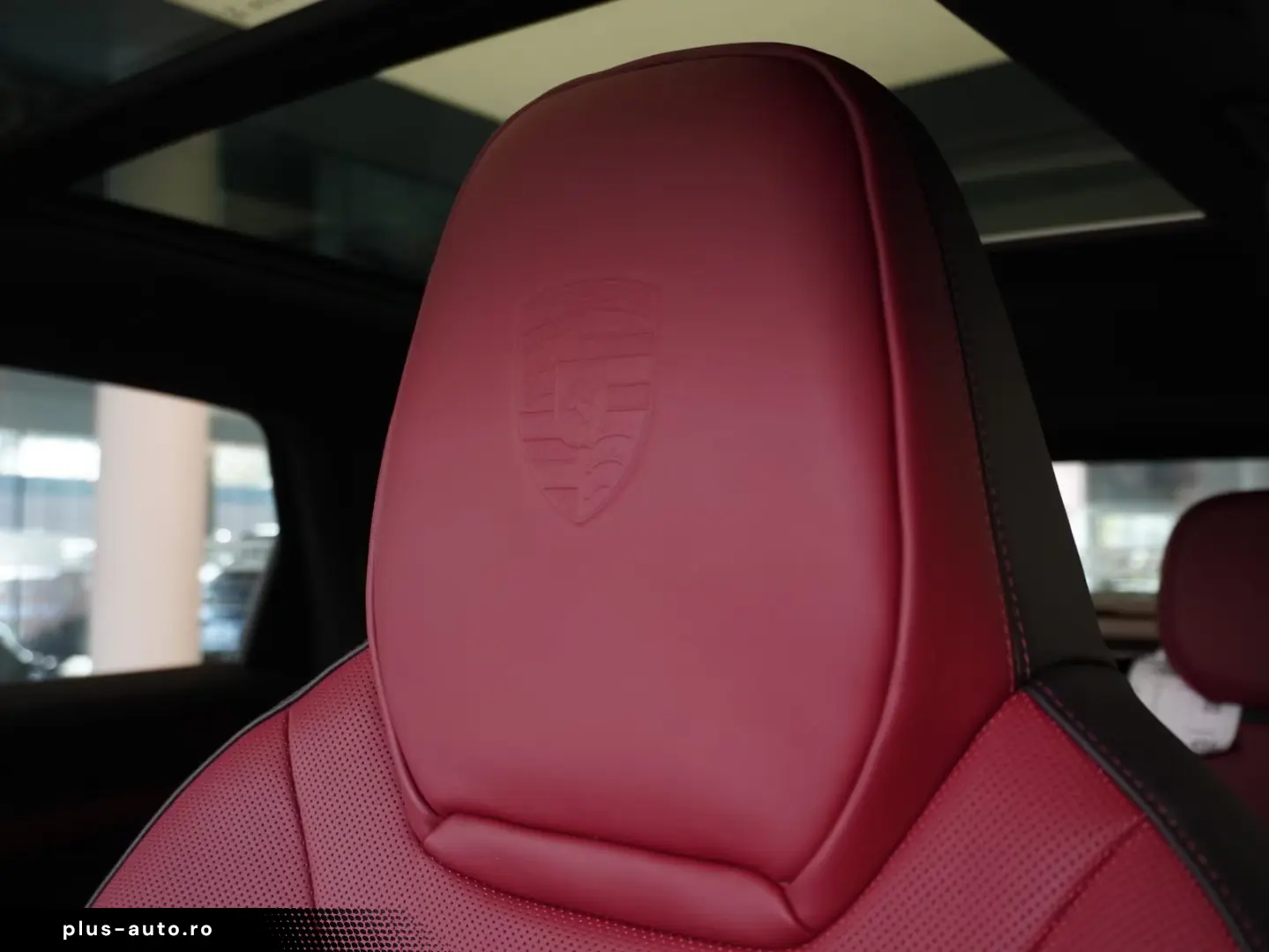 Porsche Cayenne Black Edition SportDesign PassDisplaY