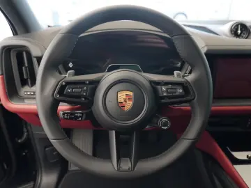 Porsche Cayenne Black Edition SportDesign PassDisplaY