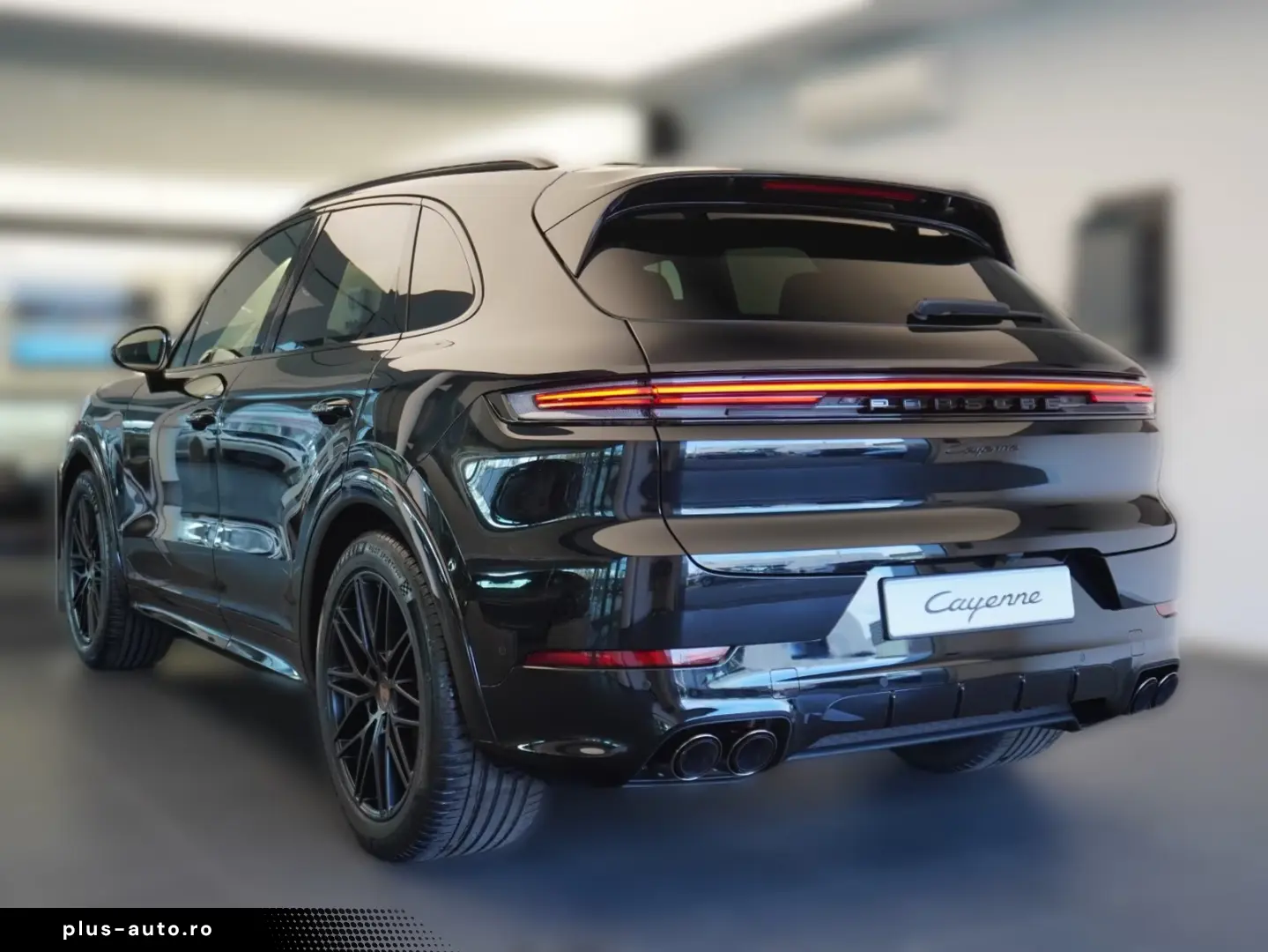 Porsche Cayenne Black Edition SportDesign PassDisplaY