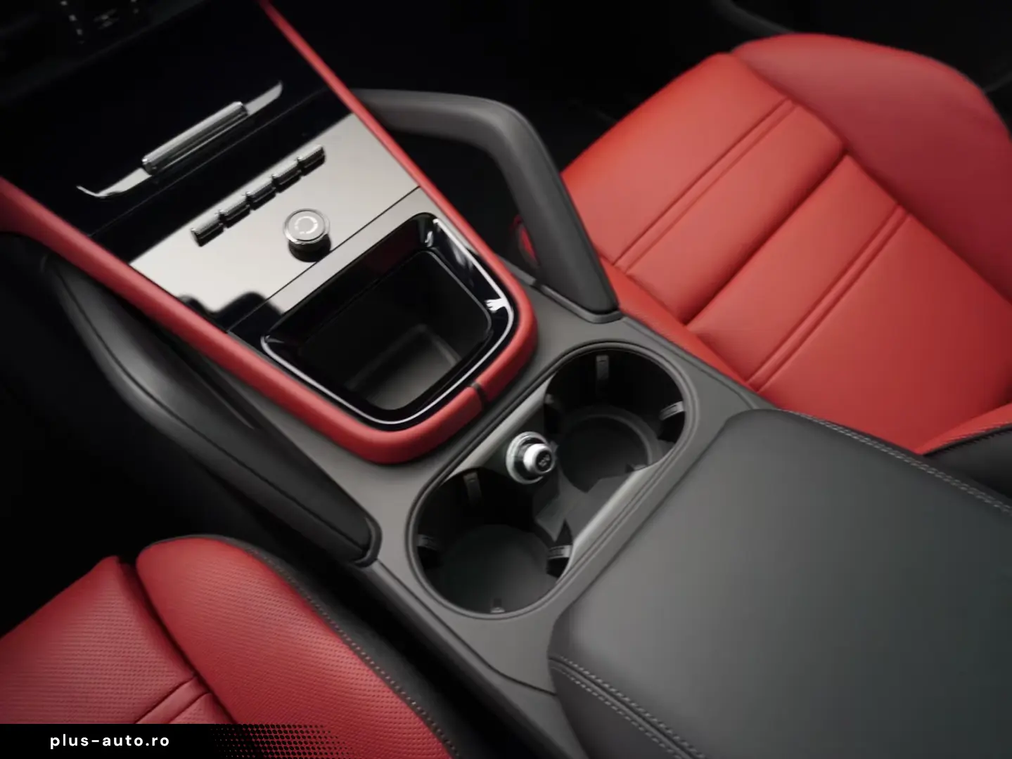 Porsche Cayenne Black Edition SportDesign PassDisplaY