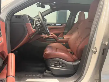 Porsche Cayenne Coupe S Chrono Pano H-Up