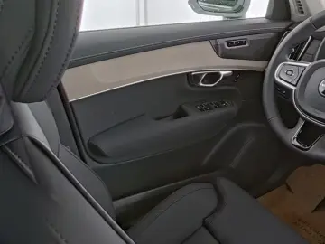 Volvo XC90 FACELIFT Plus Bright Recharge Plug-In Hybri