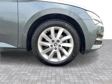 Škoda Superb AMBITION 2.0 TDI DSG