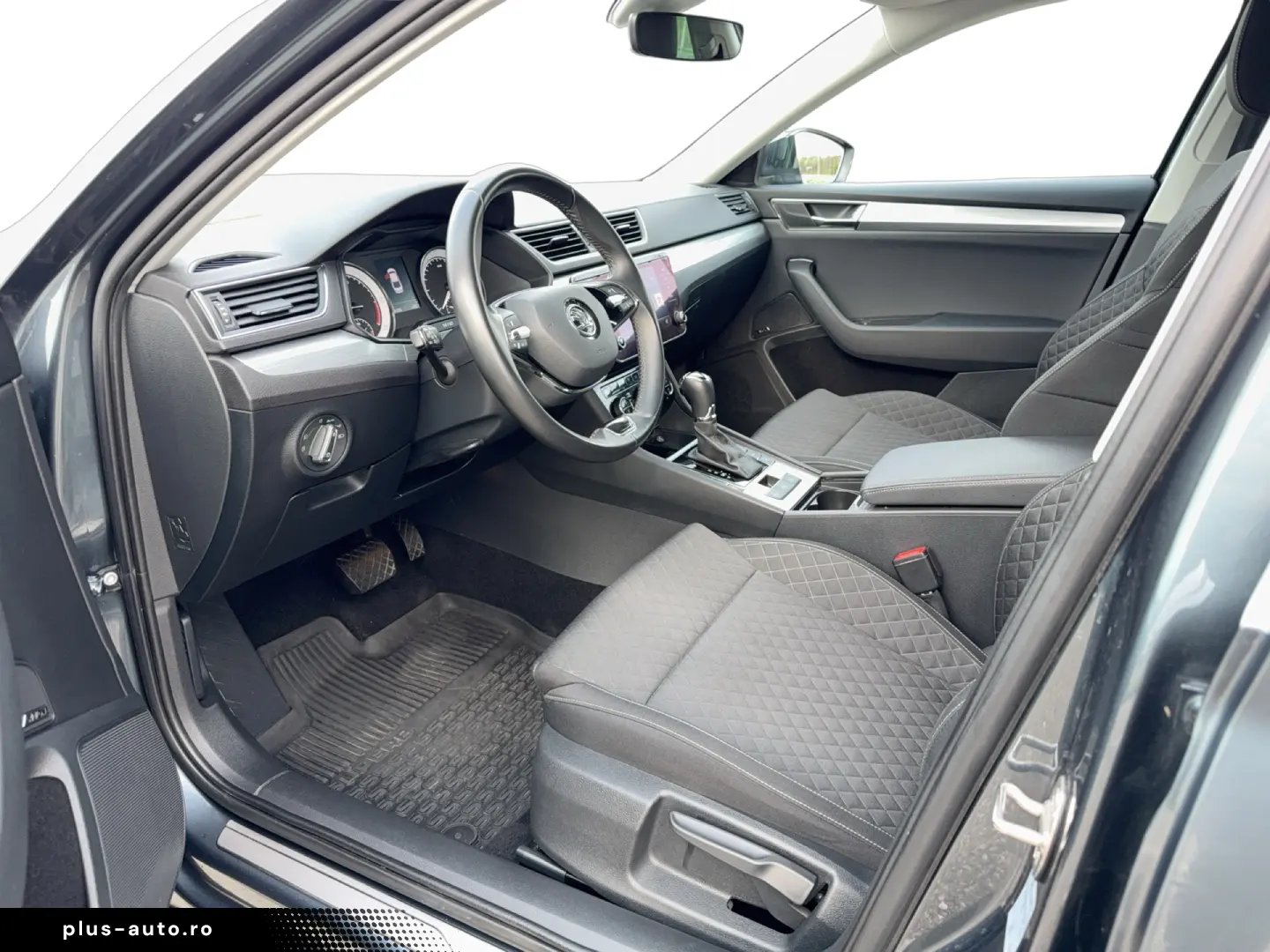 Škoda Superb AMBITION 2.0 TDI DSG