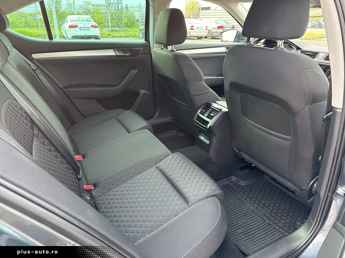 Škoda Superb AMBITION 2.0 TDI DSG