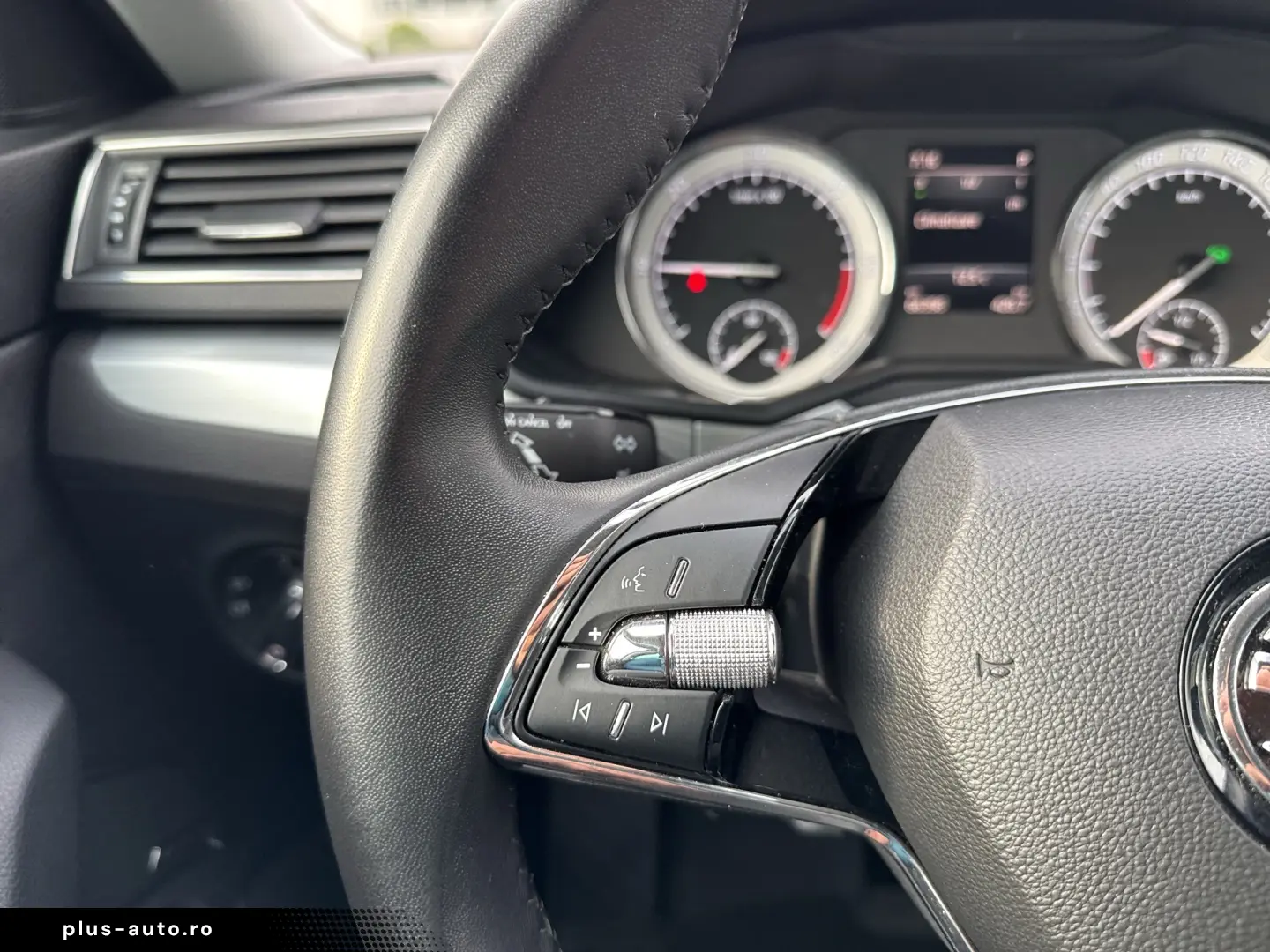 Škoda Superb AMBITION 2.0 TDI DSG