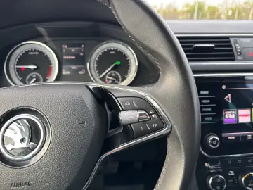 Škoda Superb AMBITION 2.0 TDI DSG