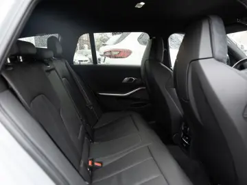 BMW M3 Touring M xDrive Competition LED HUD NAVI H K