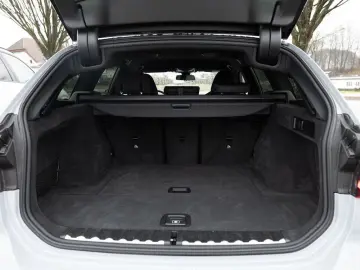 BMW M3 Touring M xDrive Competition LED HUD NAVI H K