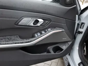 BMW M3 Touring M xDrive Competition LED HUD NAVI H K