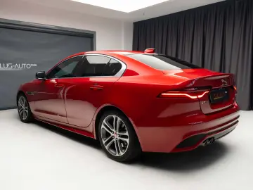 Jaguar XE R-Dynamic AWD