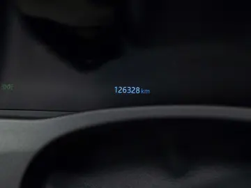 Jaguar XE R-Dynamic AWD