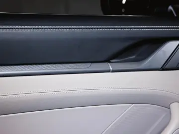 Porsche 911 Carrera 992.2 Sonderlackierung PTS