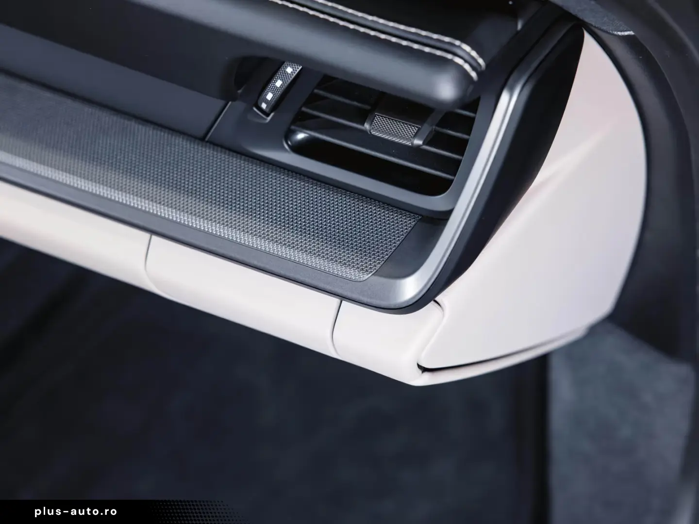 Porsche 911 Carrera 992.2 Sonderlackierung PTS