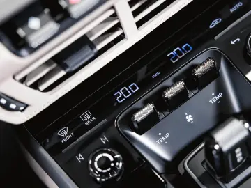 Porsche 911 Carrera 992.2 Sonderlackierung PTS