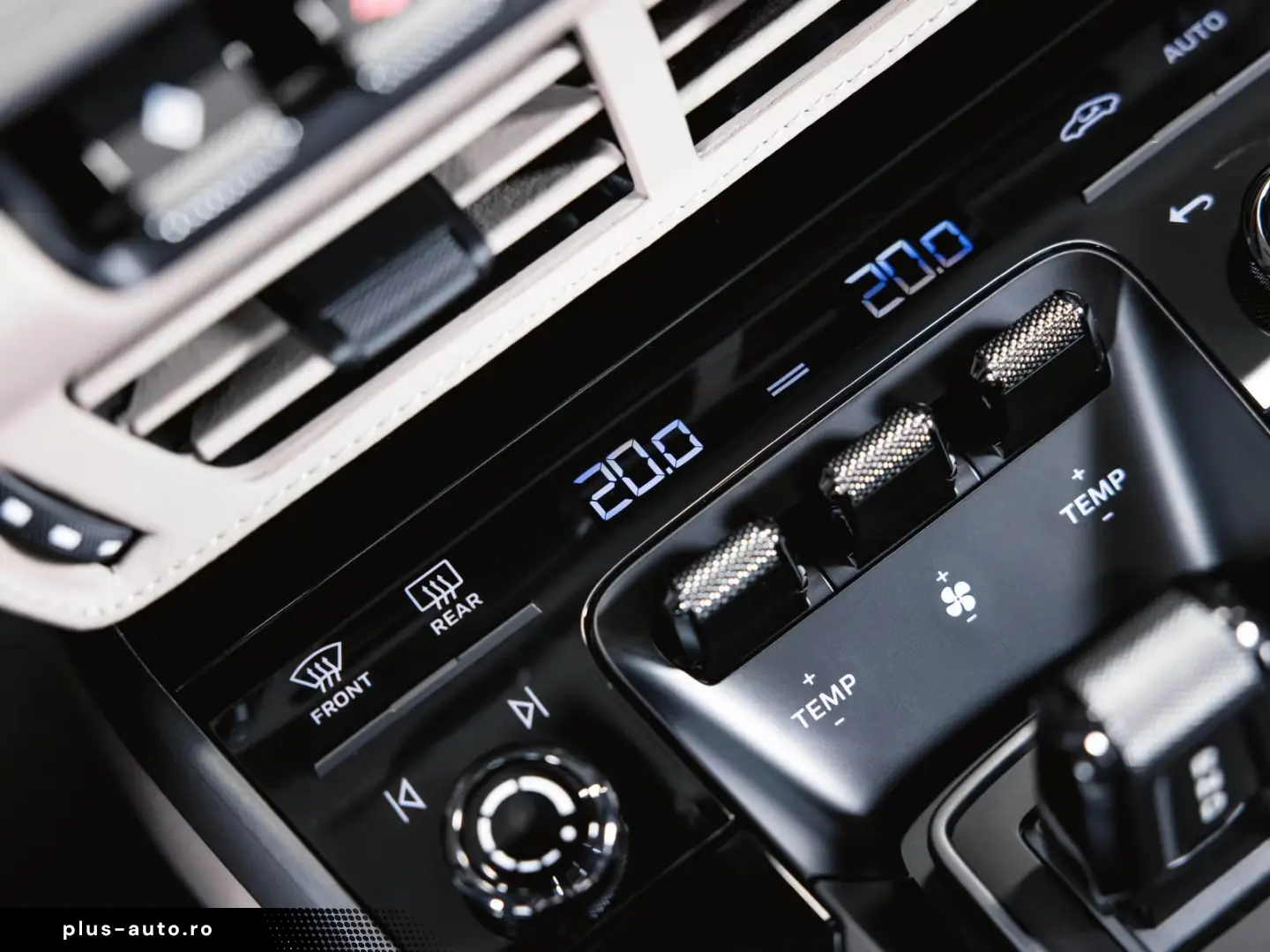 Porsche 911 Carrera 992.2 Sonderlackierung PTS