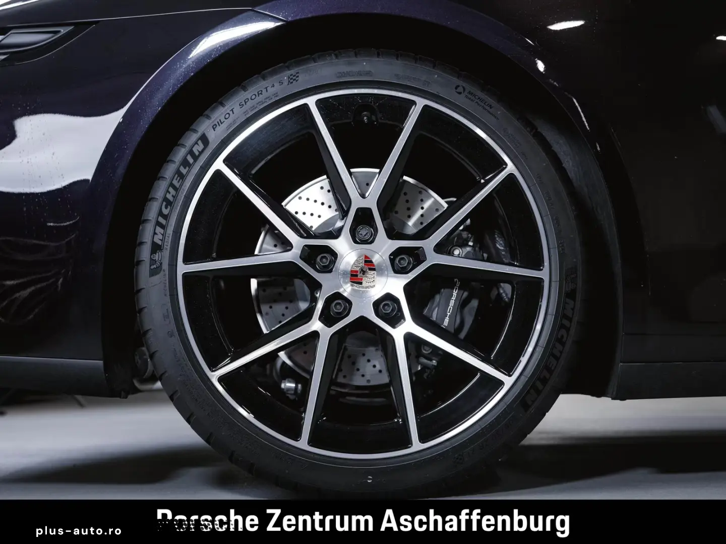 Porsche 911 Carrera 992.2 Sonderlackierung PTS