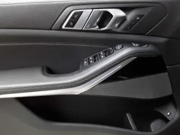 BMW X5 xDrive45e xLine Navi Leder H&K