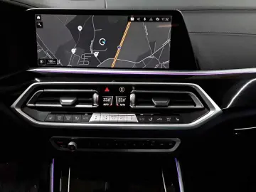BMW X5 xDrive45e xLine Navi Leder H&K