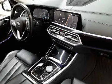 BMW X5 xDrive45e xLine Navi Leder H&K