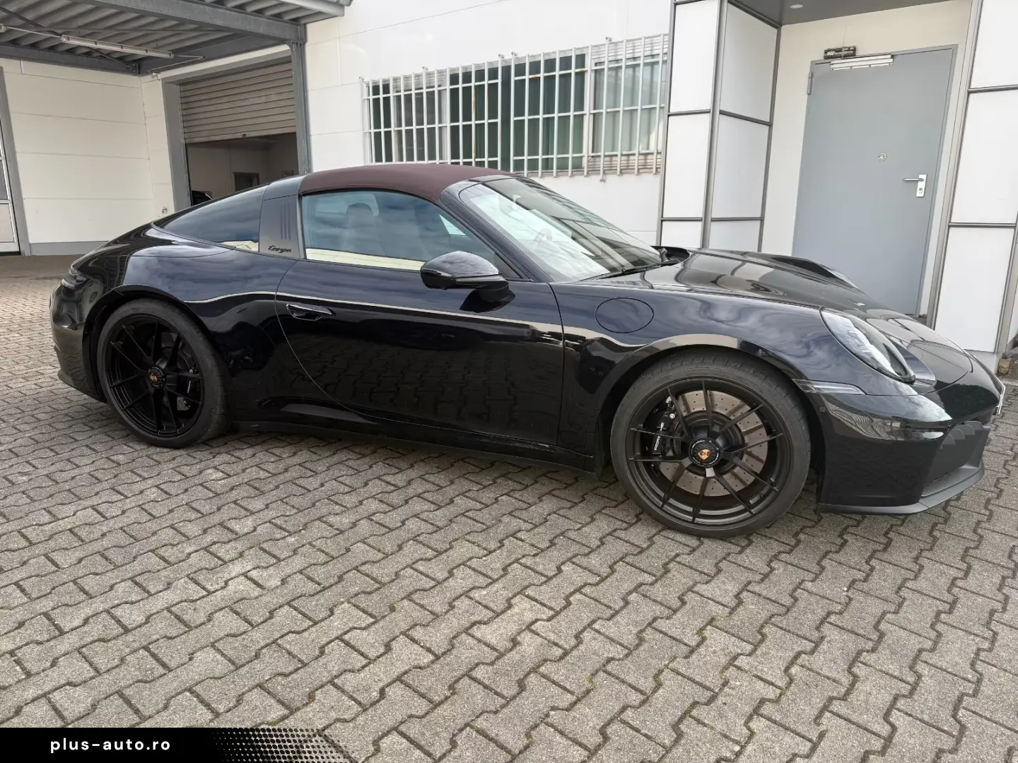 Porsche 911   992 Targa 4 GTS  Lift