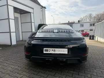 Porsche 911   992 Targa 4 GTS  Lift
