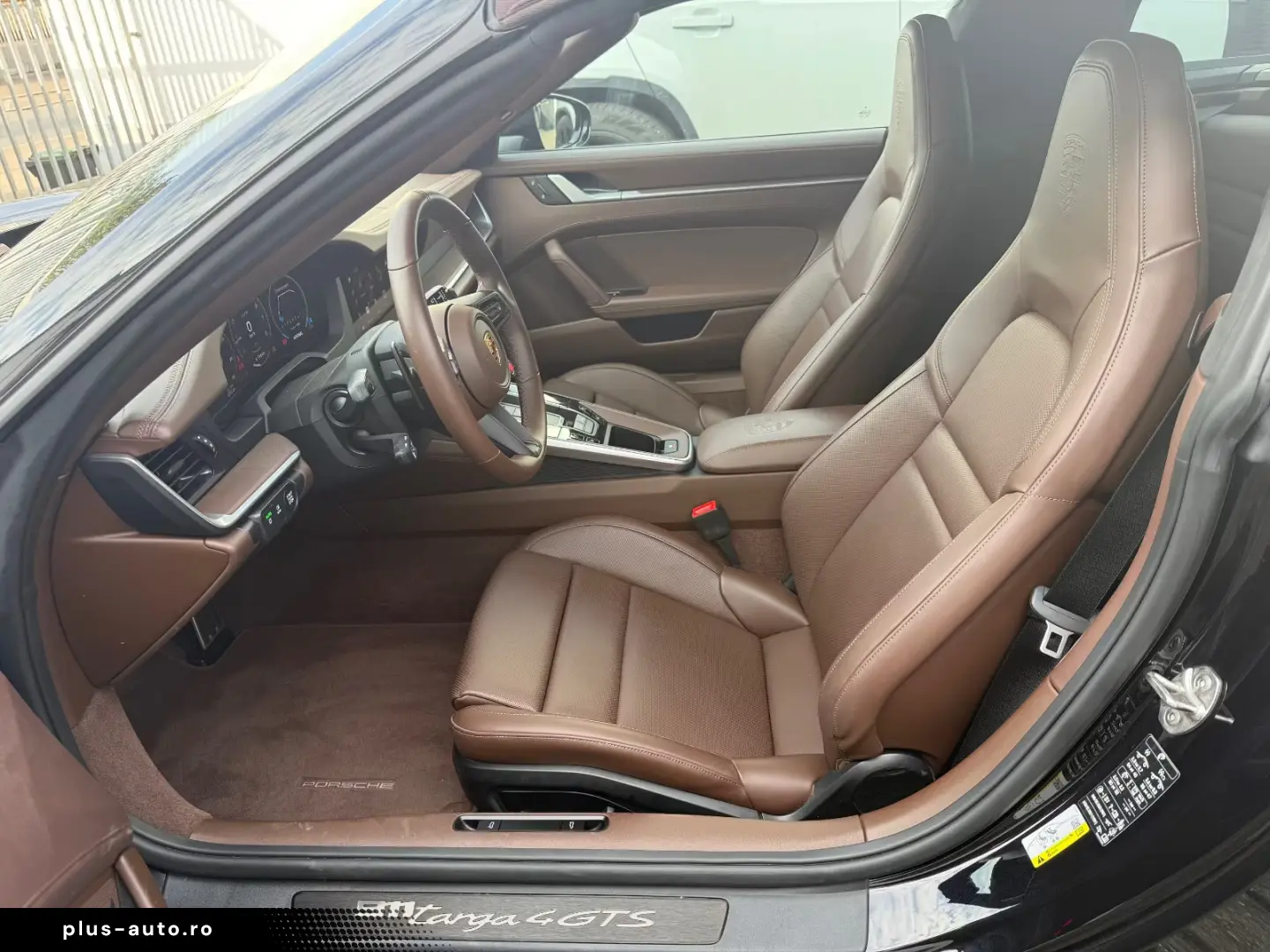 Porsche 911   992 Targa 4 GTS  Lift